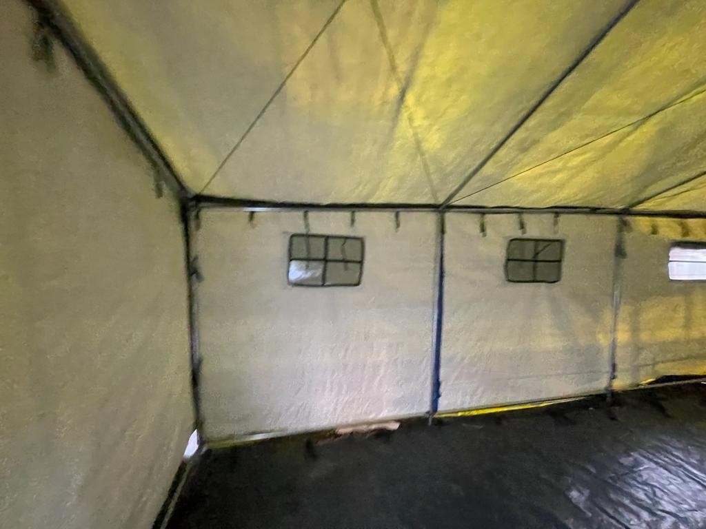 Палатка Каркасная утепленная зеленого цвета 12х6 Палатка Каркасная утепленная зеленого цвета 12х6